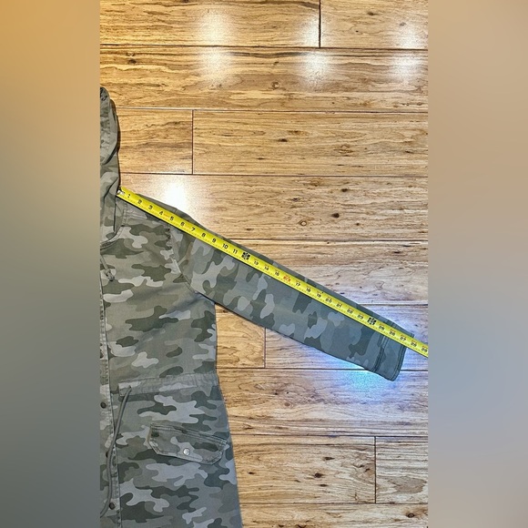 Lucky Brand Women’s Camo Utility Jacket Button Zipper Flap‎ Pockets Size S - Picture 8 of 8